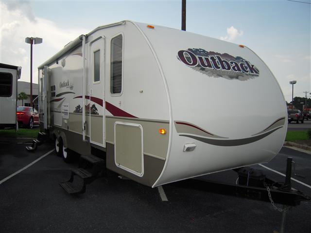 Used 2006 Keystone Sydney 27RLS Travel Trailer For Sale